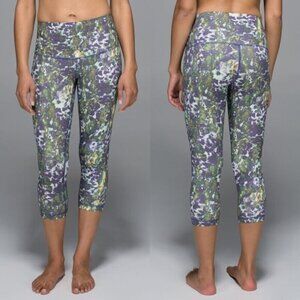 Lululemon Wunder Under Crop II Womens Size 4 Floral Sport White Multi